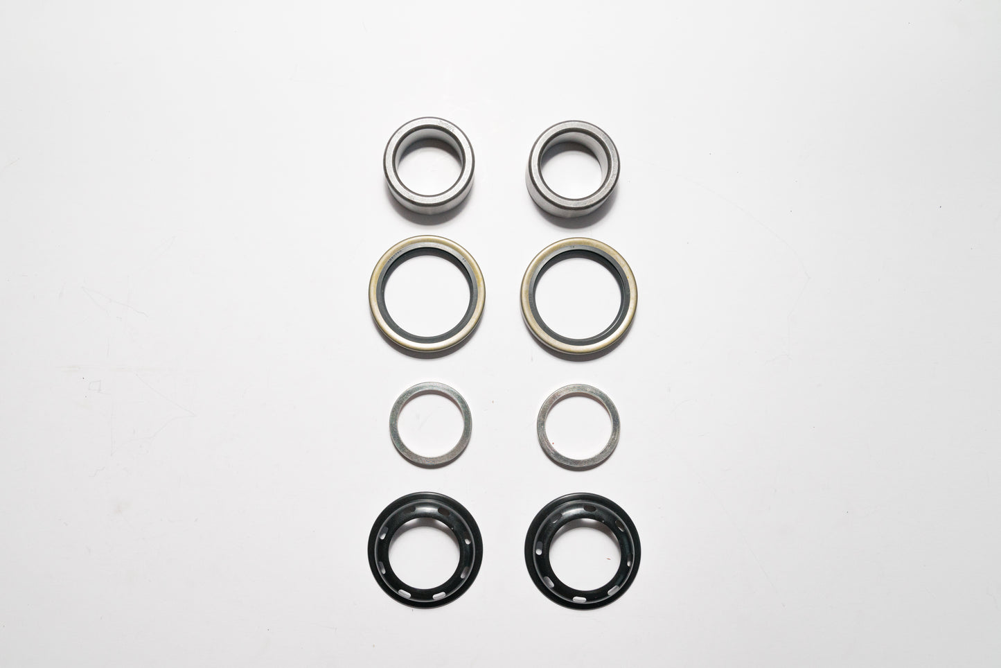 Samurai Rear Axle Seal and Spacer Kit